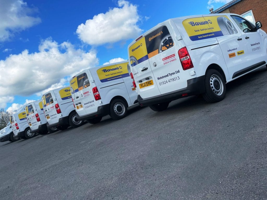 Motortrend van fleet wrap