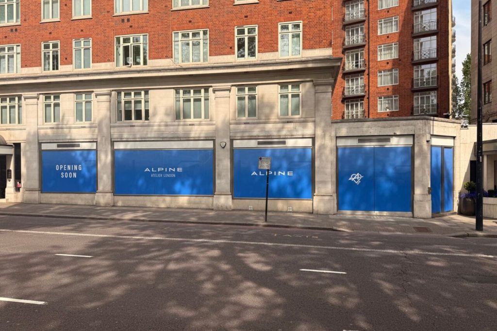 Alpine Park Lane Shopfront Signage