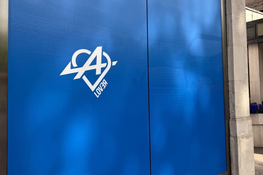 Alpine Park Lane Shopfront Signage door