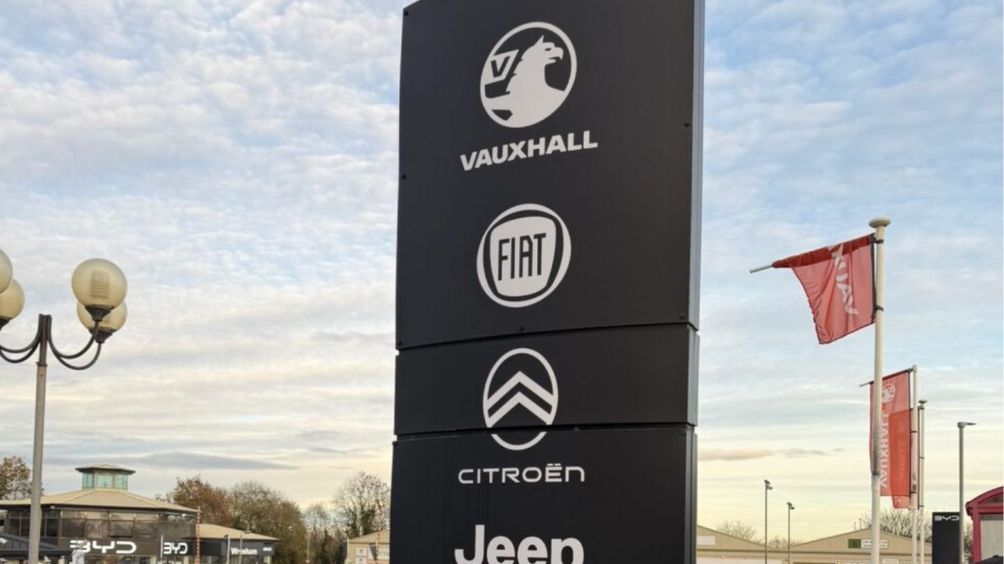 Stoneacre Wrexham Totem Wrap brands side view